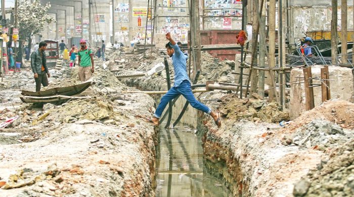 ভয়াবহ জনদুর্ভোগ